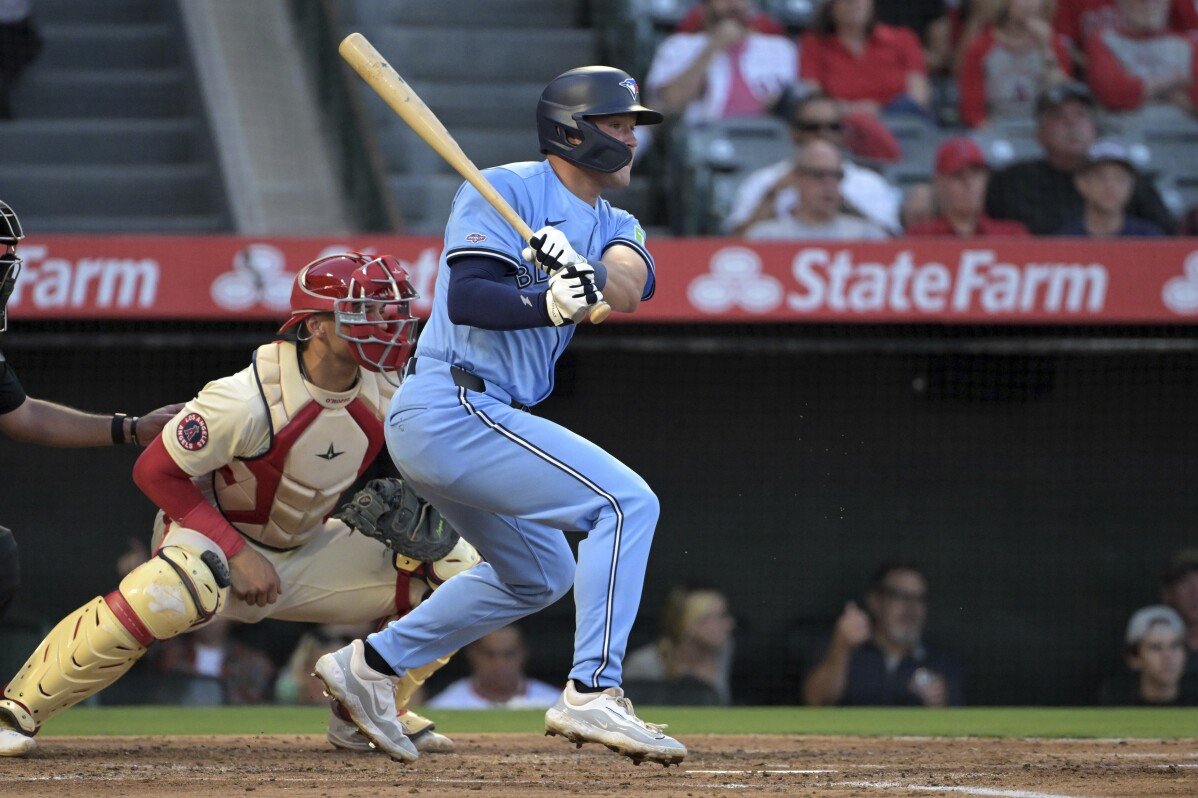 Francis dispara un joya, Wagner conecta 3 hits en su debut en MLB mientras Blue Jays vencen a Angels 4-2