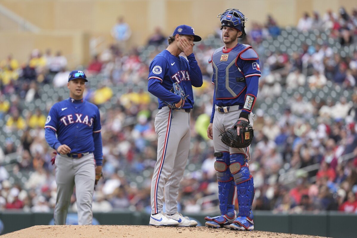 Mientras Dallas compite por las coronas de la NBA y la NHL, los Texas Rangers están luchando con la defensa de su título